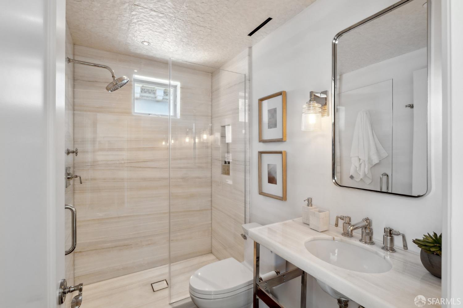 Detail Gallery Image 42 of 65 For 2730 Vallejo St, San Francisco,  CA 94123 - 6 Beds | 4/2 Baths