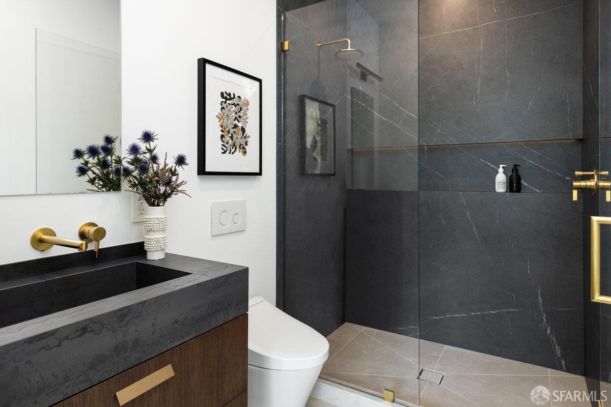 Detail Gallery Image 38 of 64 For 2762 Filbert St, San Francisco,  CA 94123 - – Beds | – Baths