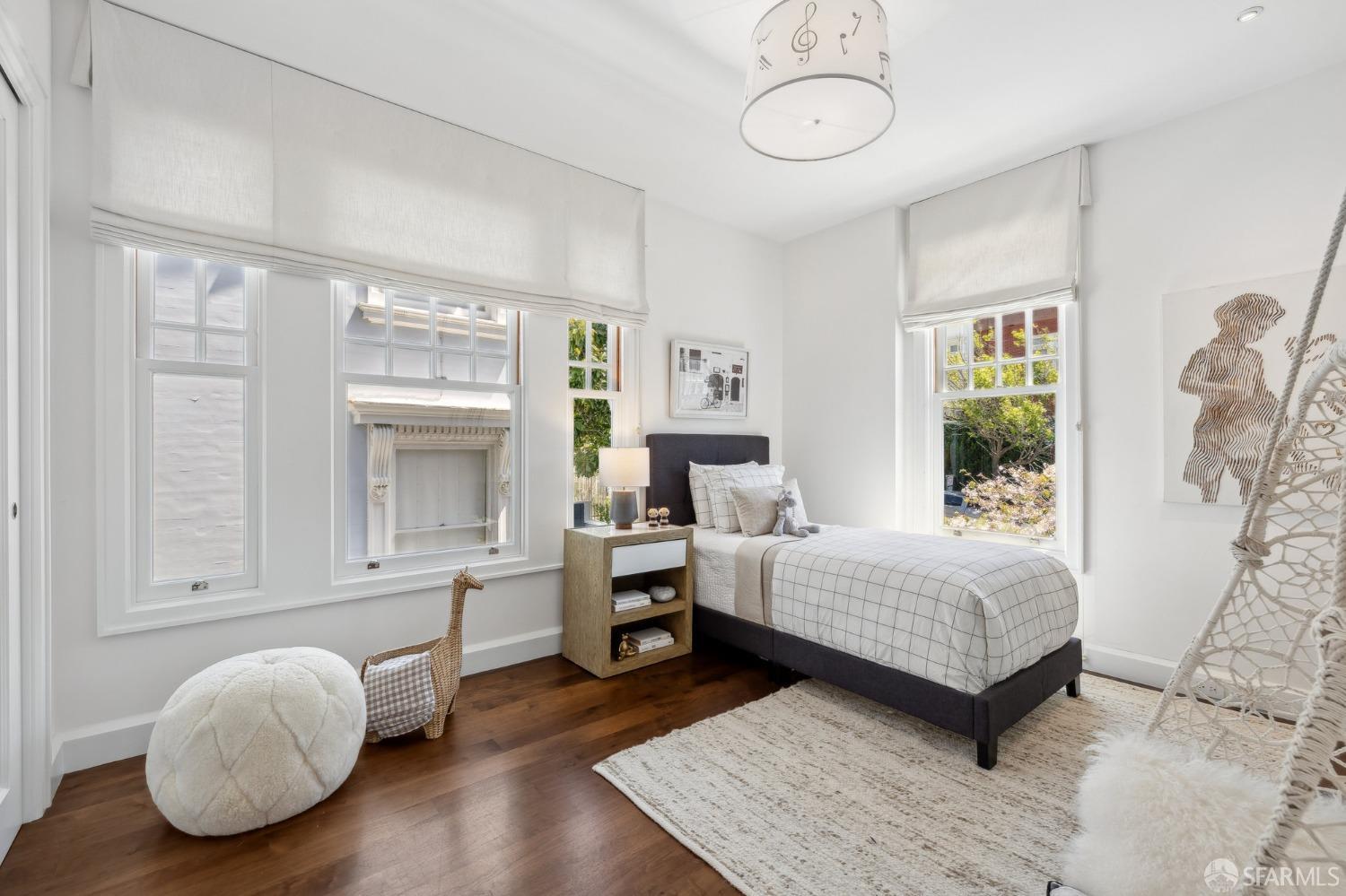 Detail Gallery Image 29 of 65 For 2730 Vallejo St, San Francisco,  CA 94123 - 6 Beds | 4/2 Baths