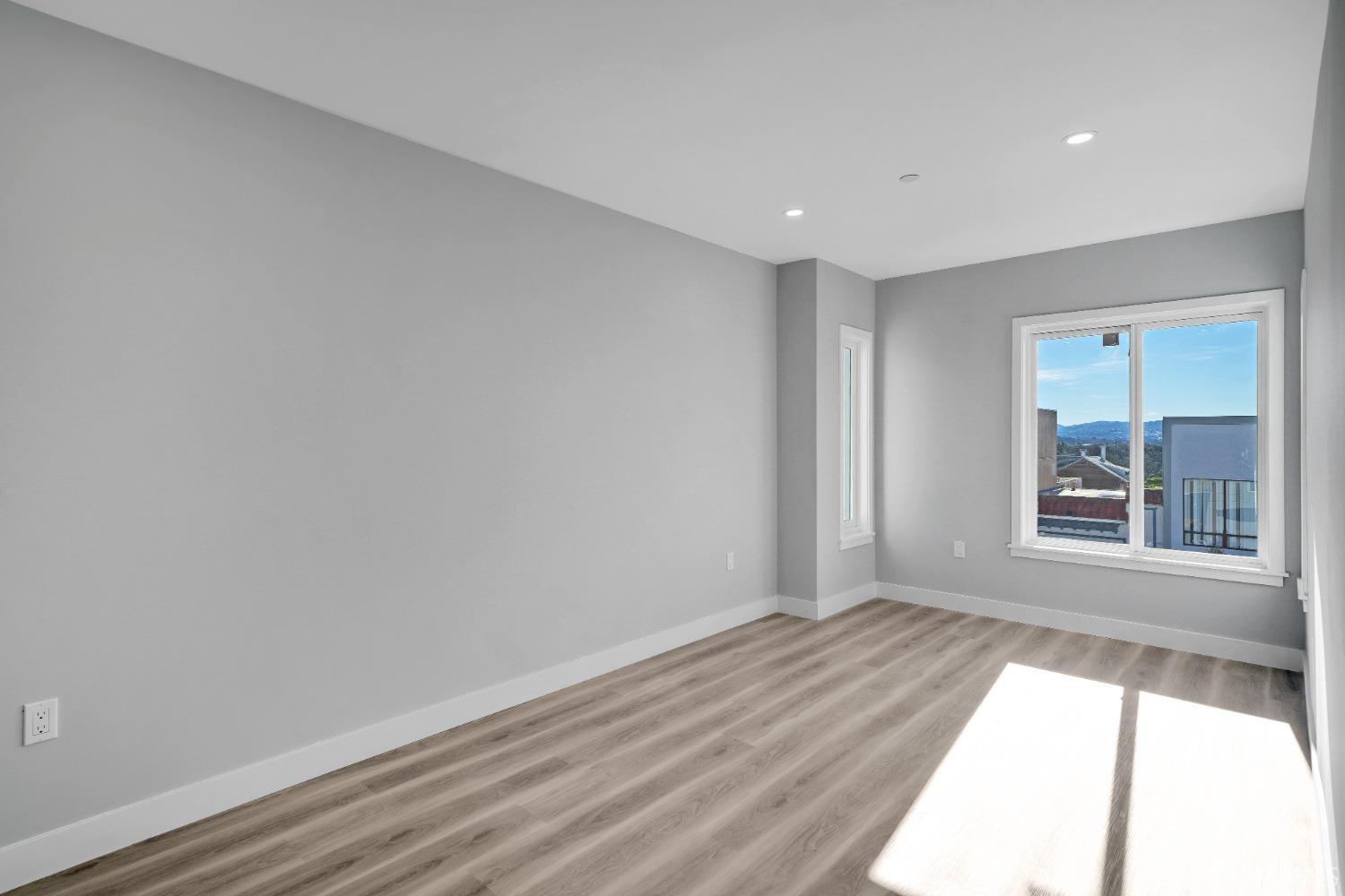 Detail Gallery Image 13 of 89 For 1640 Taraval St, San Francisco,  CA 94116 - – Beds | – Baths
