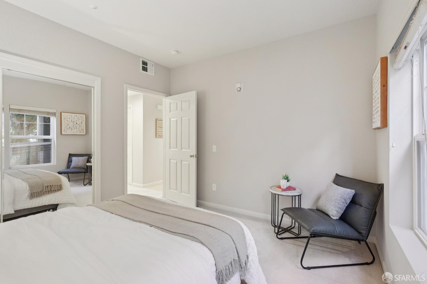 Detail Gallery Image 13 of 24 For 124 Elfin Ct, Brisbane,  CA 94005 - 2 Beds | 2 Baths