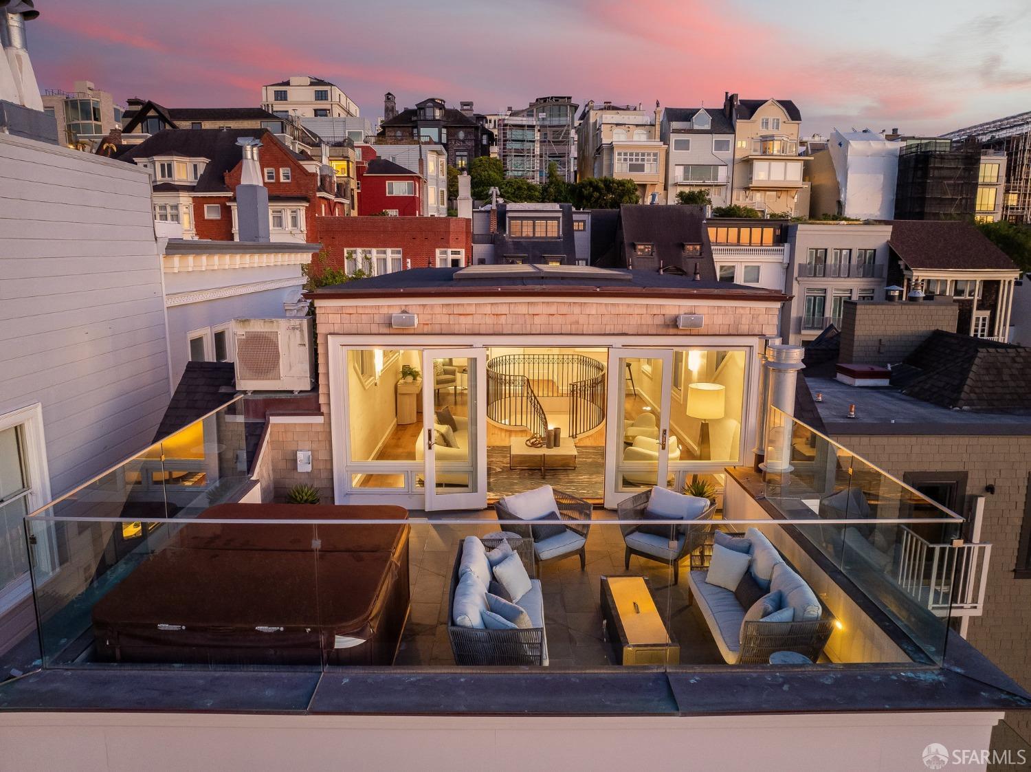Detail Gallery Image 38 of 65 For 2730 Vallejo St, San Francisco,  CA 94123 - 6 Beds | 4/2 Baths