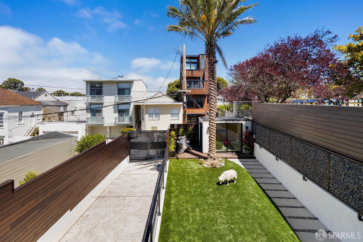 Detail Gallery Image 53 of 64 For 2762 Filbert St, San Francisco,  CA 94123 - – Beds | – Baths