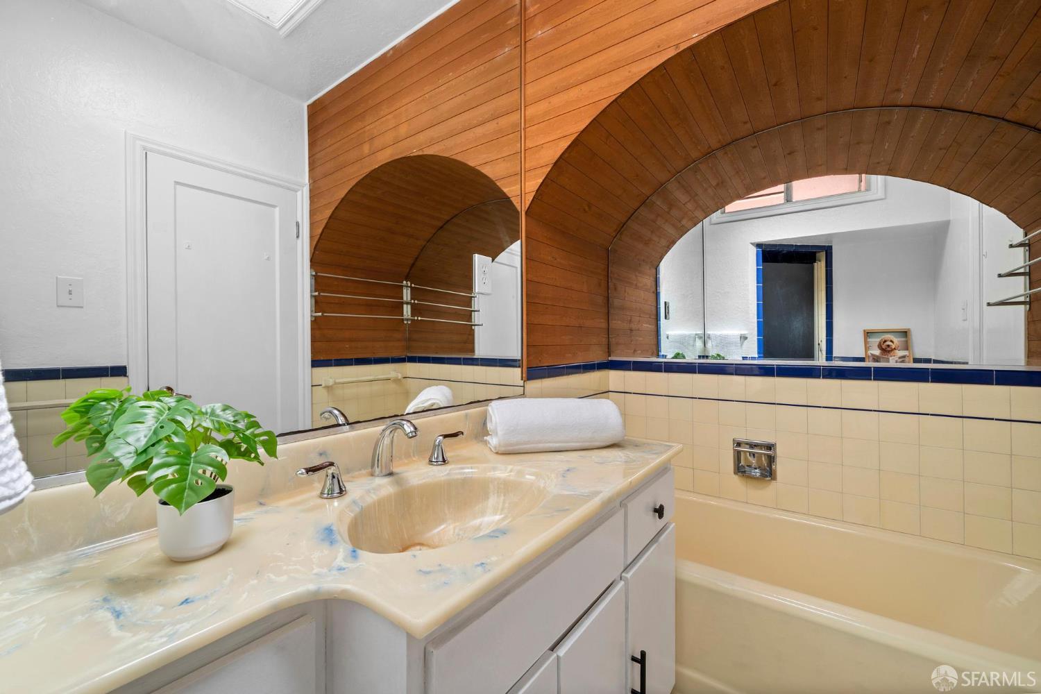 Detail Gallery Image 23 of 61 For 2925 Kirkham St, San Francisco,  CA 94122 - 2 Beds | 1 Baths