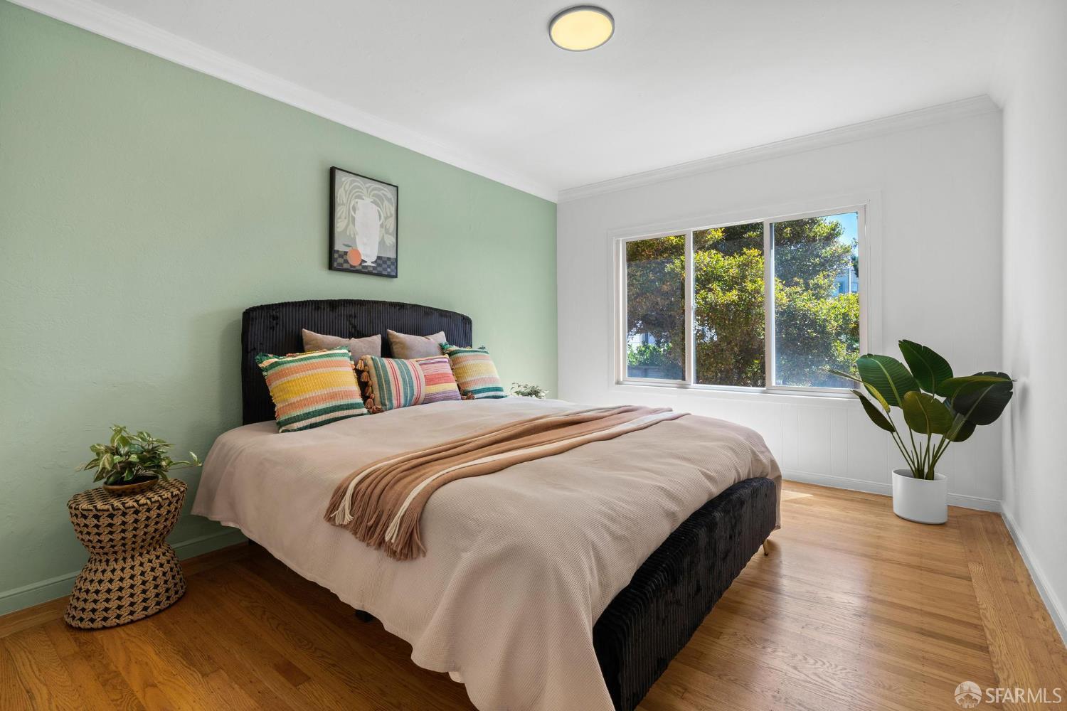 Detail Gallery Image 24 of 61 For 2925 Kirkham St, San Francisco,  CA 94122 - 2 Beds | 1 Baths