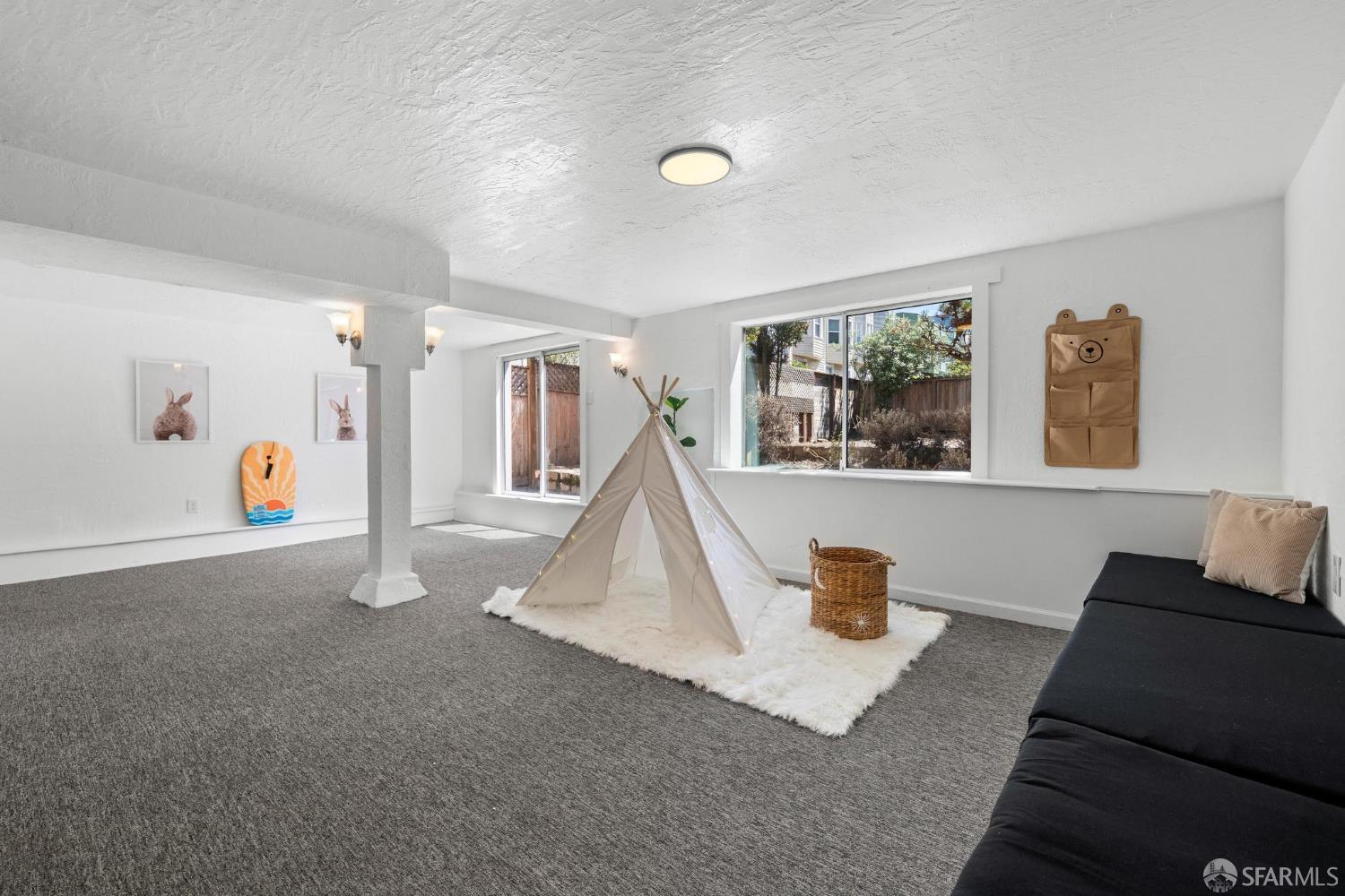 Detail Gallery Image 26 of 61 For 2925 Kirkham St, San Francisco,  CA 94122 - 2 Beds | 1 Baths