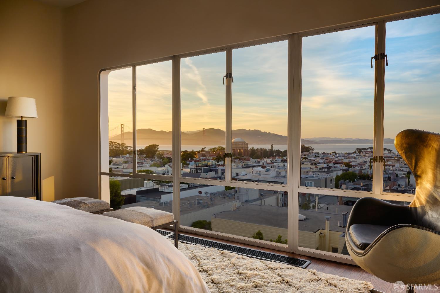 Detail Gallery Image 7 of 21 For 2600 Filbert St, San Francisco,  CA 94123 - 6 Beds | 5/1 Baths