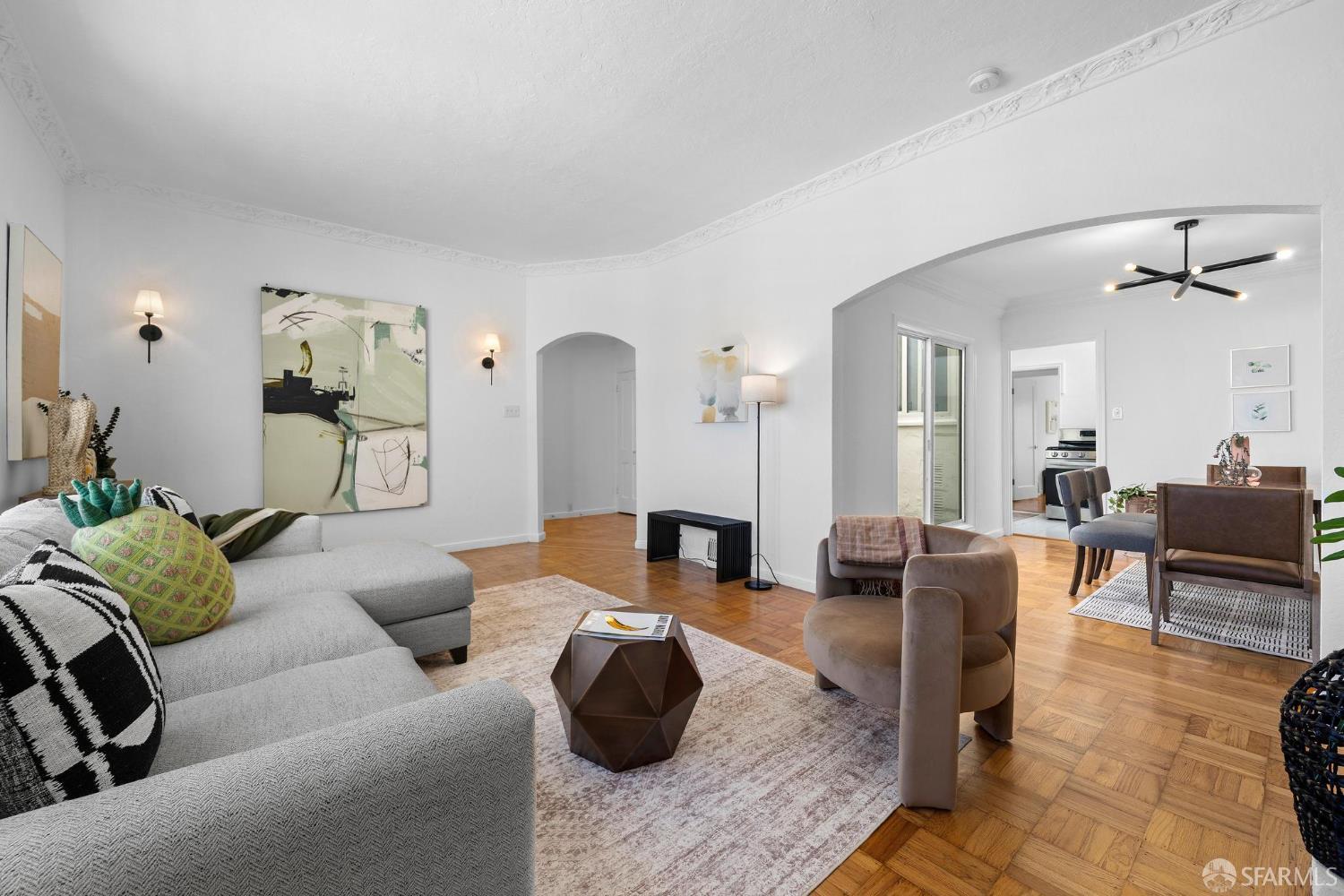 Detail Gallery Image 9 of 61 For 2925 Kirkham St, San Francisco,  CA 94122 - 2 Beds | 1 Baths