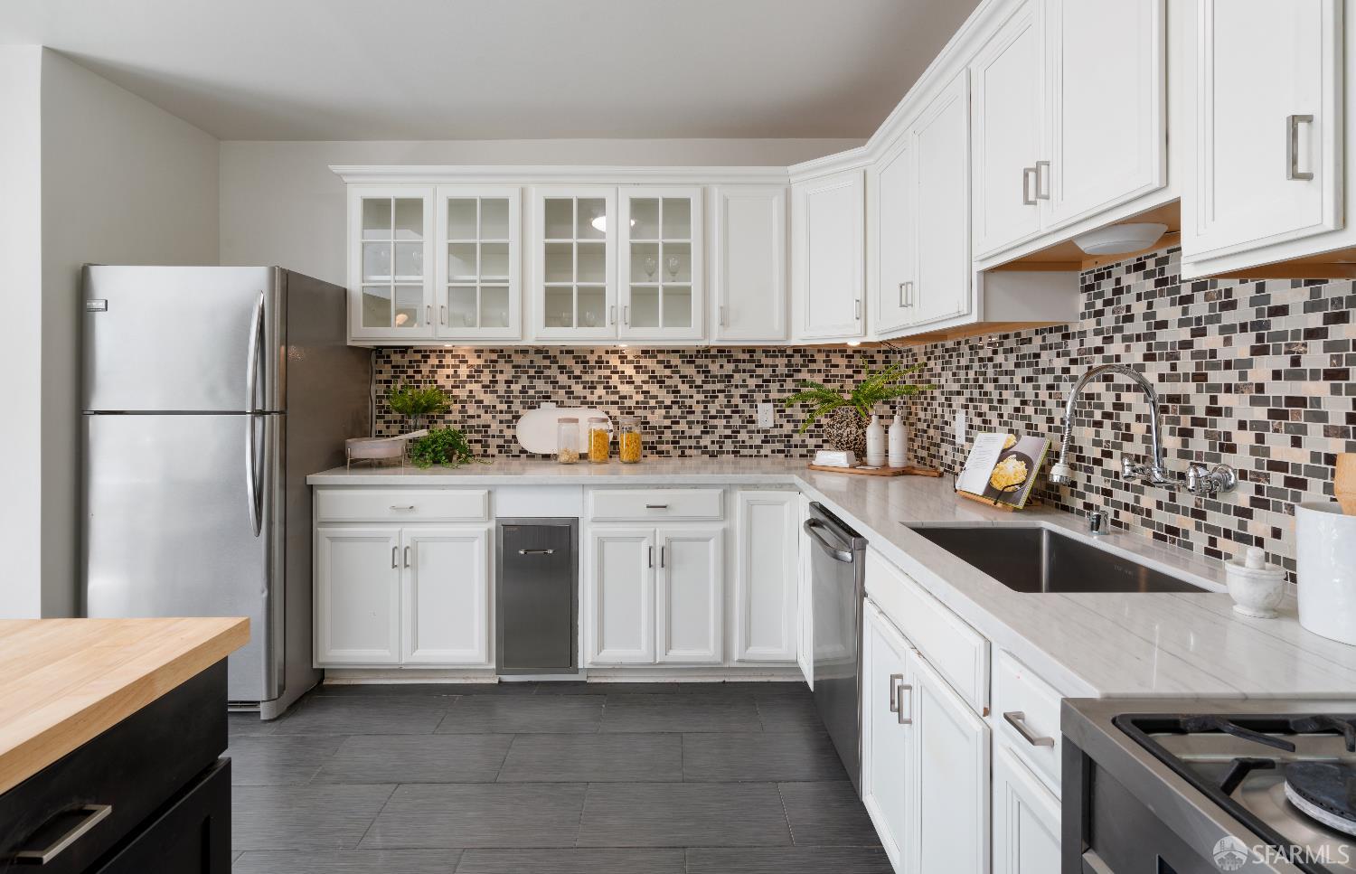 Detail Gallery Image 16 of 40 For 1325 Cayuga Ave, San Francisco,  CA 94112 - 2 Beds | 1 Baths