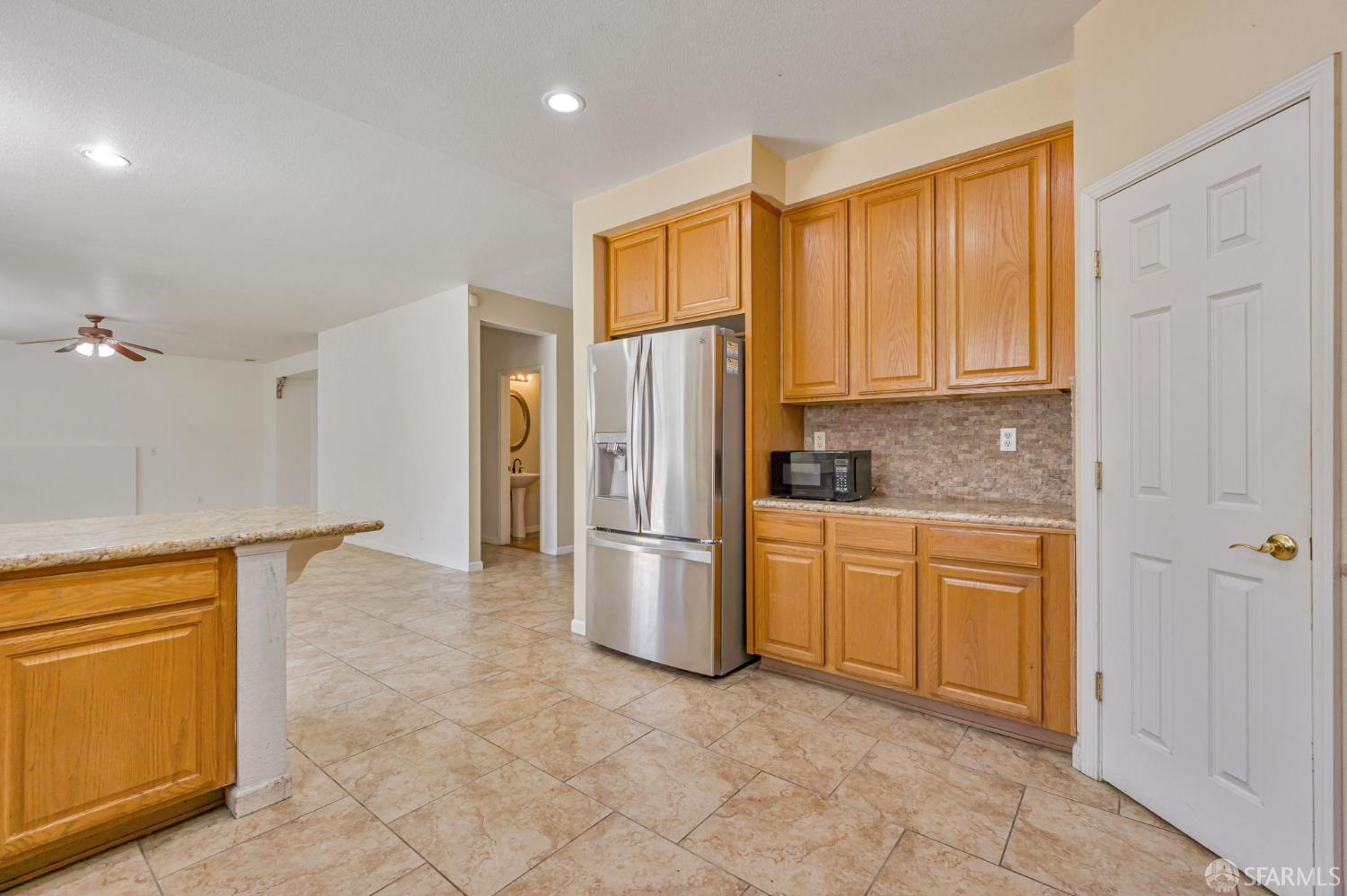 Detail Gallery Image 12 of 52 For 305 Malicoat Ave, Oakley,  CA 94561 - 4 Beds | 2/1 Baths