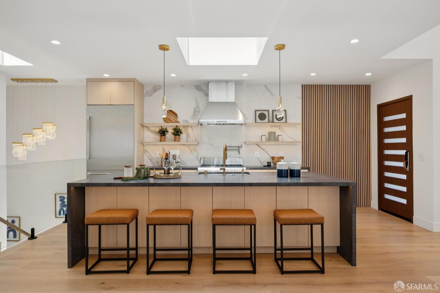 Detail Gallery Image 13 of 50 For 2015 16th Ave, San Francisco,  CA 94116 - 5 Beds | 4 Baths