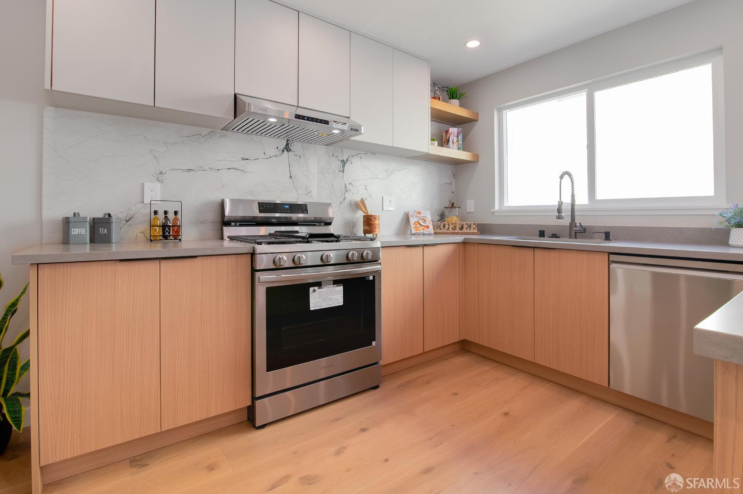 Detail Gallery Image 16 of 37 For 4336 Callan Blvd, Daly City,  CA 94015 - 3 Beds | 2/1 Baths