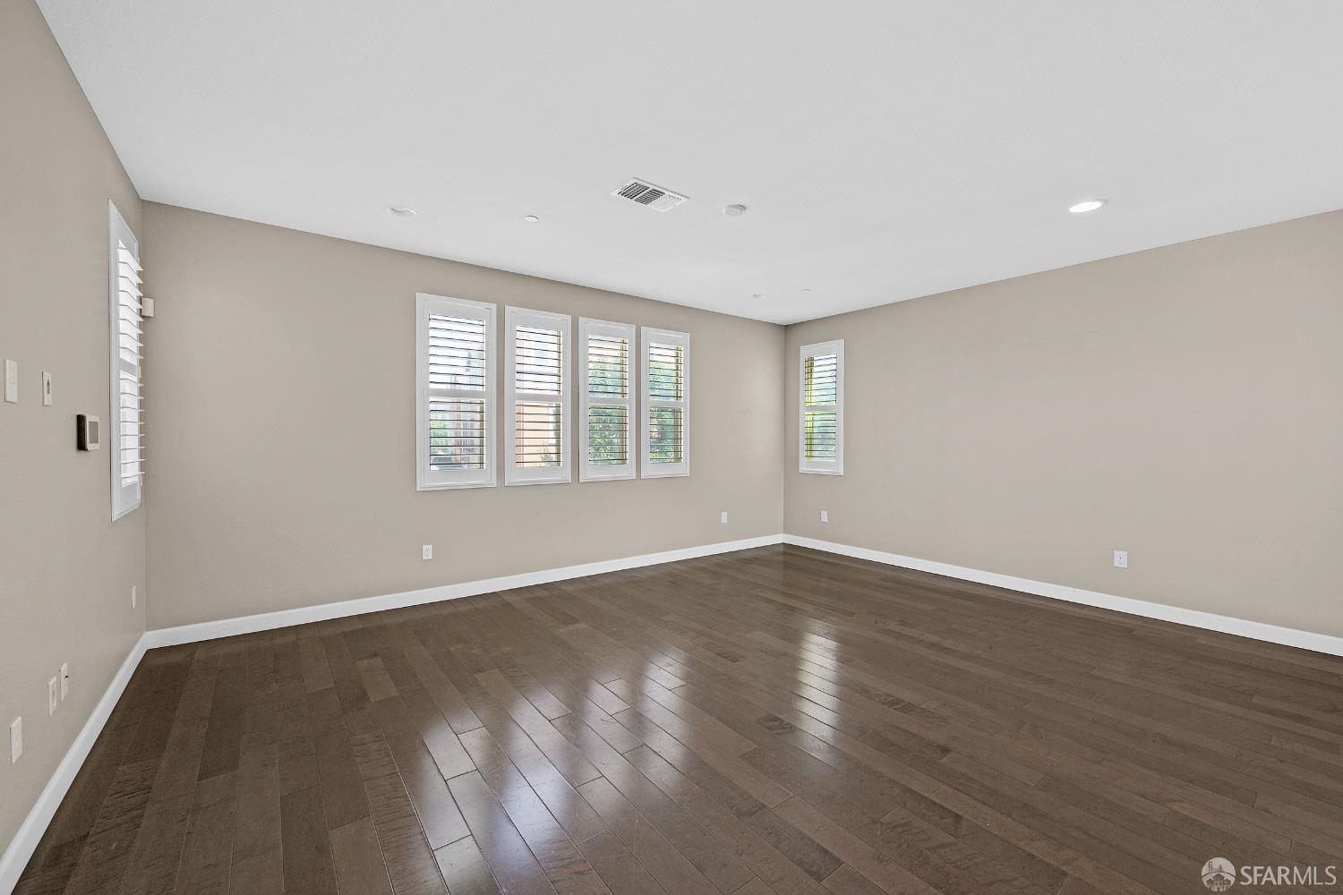 Detail Gallery Image 22 of 33 For 2908 Worthing Common Cir, Livermore,  CA 94550 - 4 Beds | 3/1 Baths