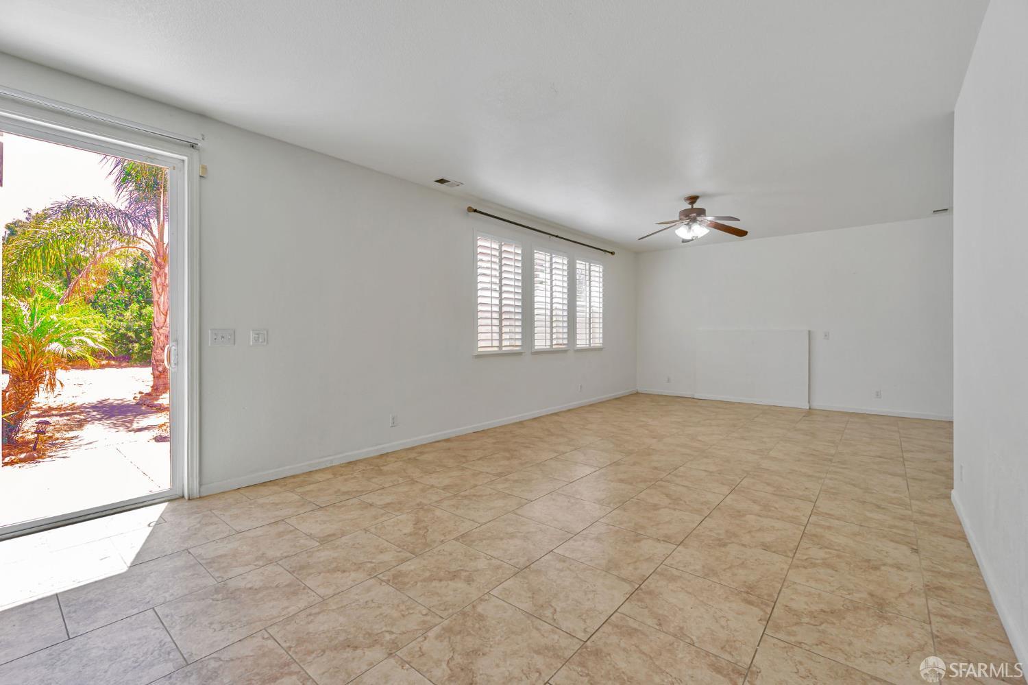 Detail Gallery Image 8 of 52 For 305 Malicoat Ave, Oakley,  CA 94561 - 4 Beds | 2/1 Baths