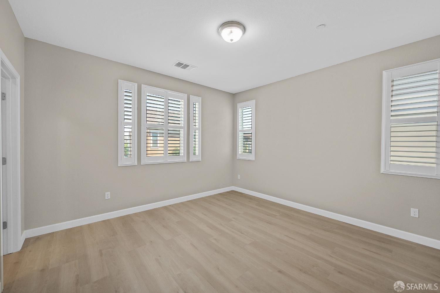Detail Gallery Image 15 of 33 For 2908 Worthing Common Cir, Livermore,  CA 94550 - 4 Beds | 3/1 Baths