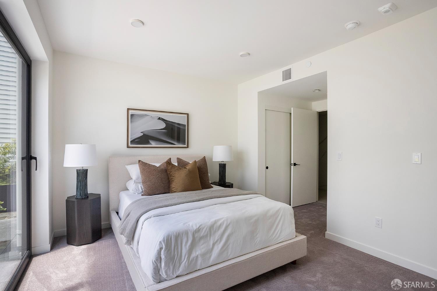 Detail Gallery Image 14 of 34 For 915 North Point St #H2,  San Francisco,  CA 94109 - 2 Beds | 2 Baths