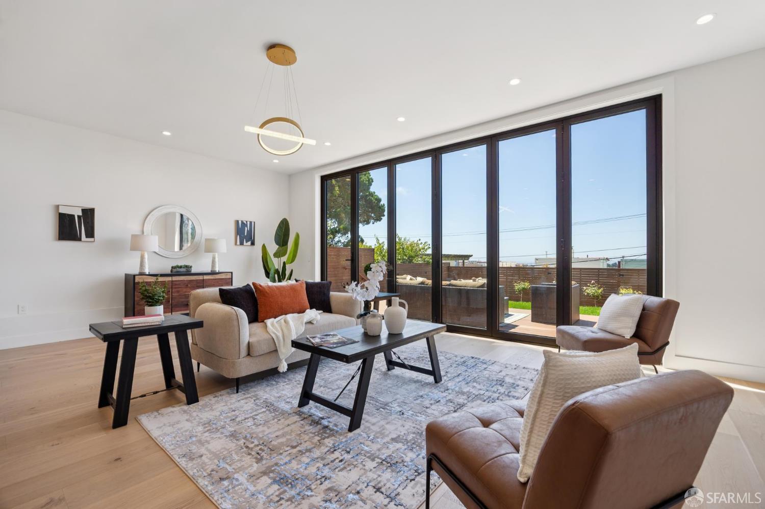 Detail Gallery Image 29 of 50 For 2015 16th Ave, San Francisco,  CA 94116 - 5 Beds | 4 Baths