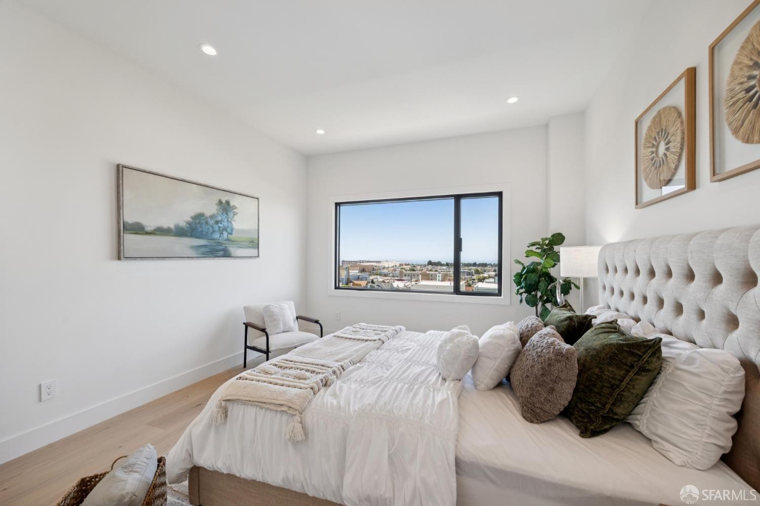 Detail Gallery Image 25 of 50 For 2015 16th Ave, San Francisco,  CA 94116 - 5 Beds | 4 Baths