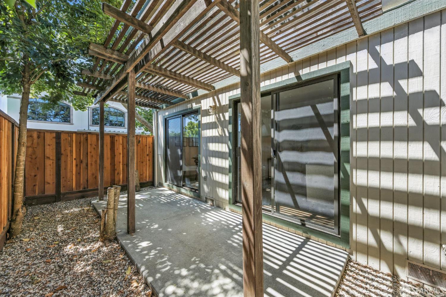 Detail Gallery Image 28 of 36 For 8266 Gaunt Ave #F1,  Gilroy,  CA 95020 - 2 Beds | 1/1 Baths