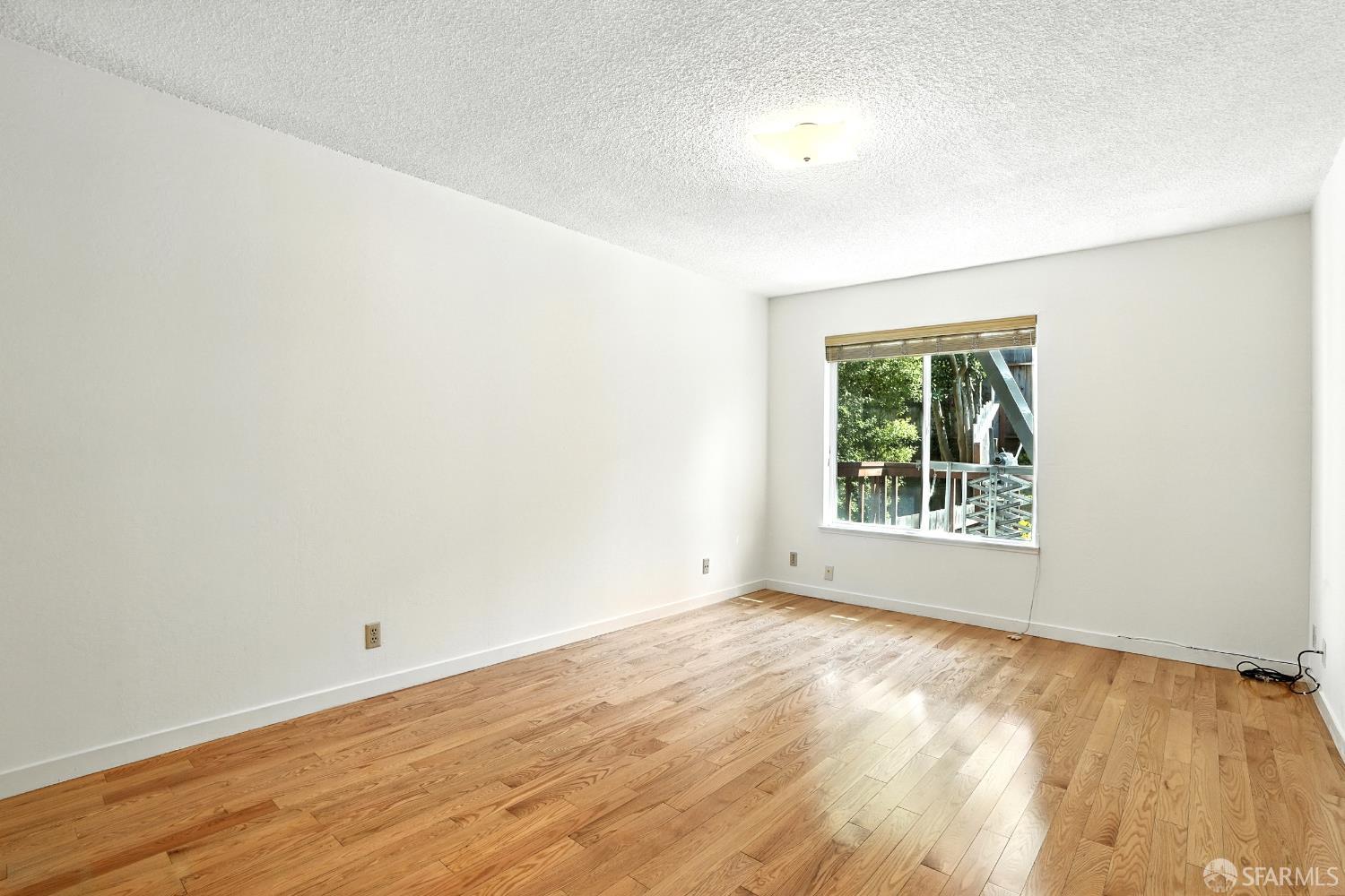 Photo #16: 425061424 Listing: Photo #16
