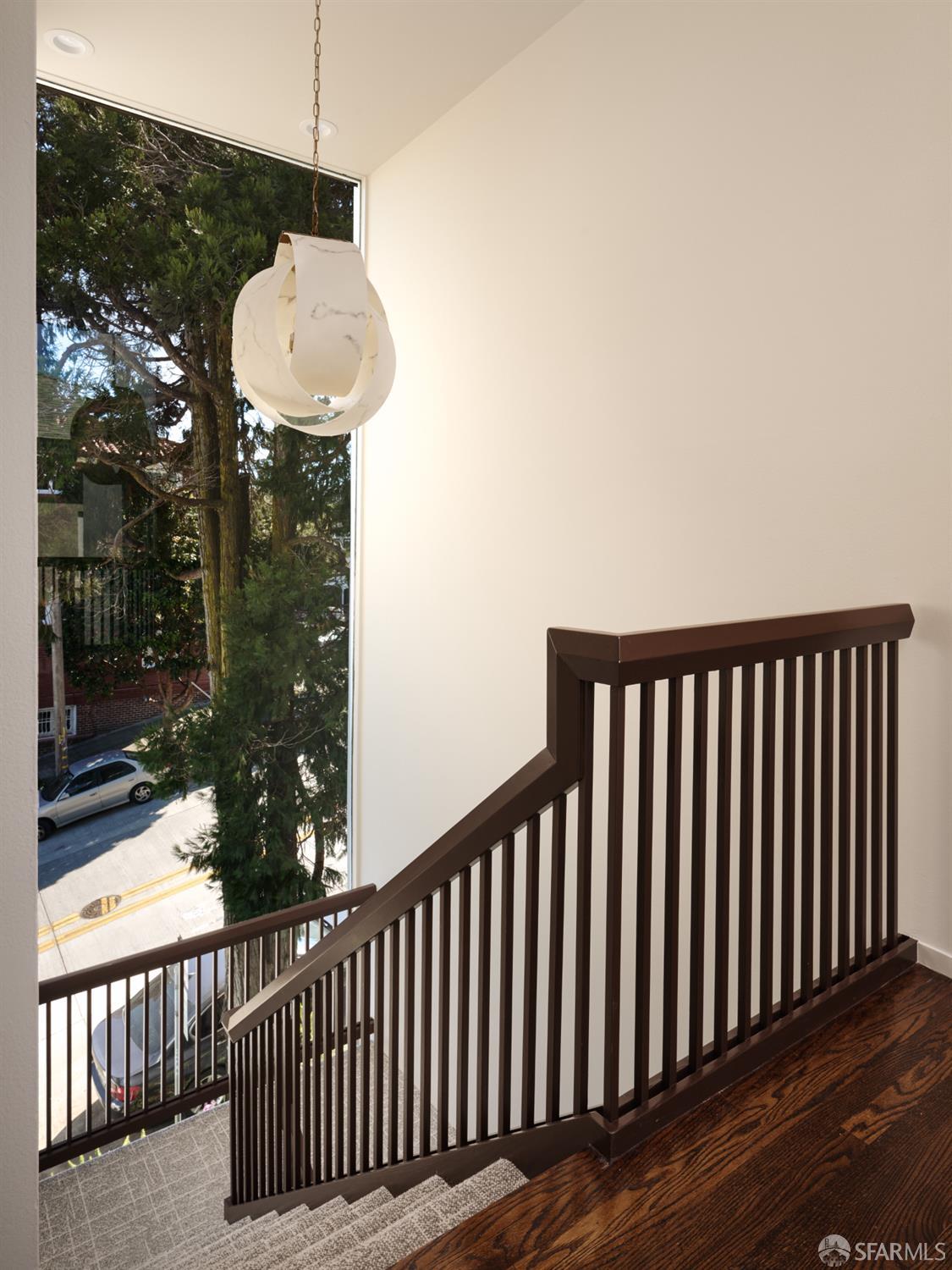 Detail Gallery Image 11 of 21 For 2600 Filbert St, San Francisco,  CA 94123 - 6 Beds | 5/1 Baths