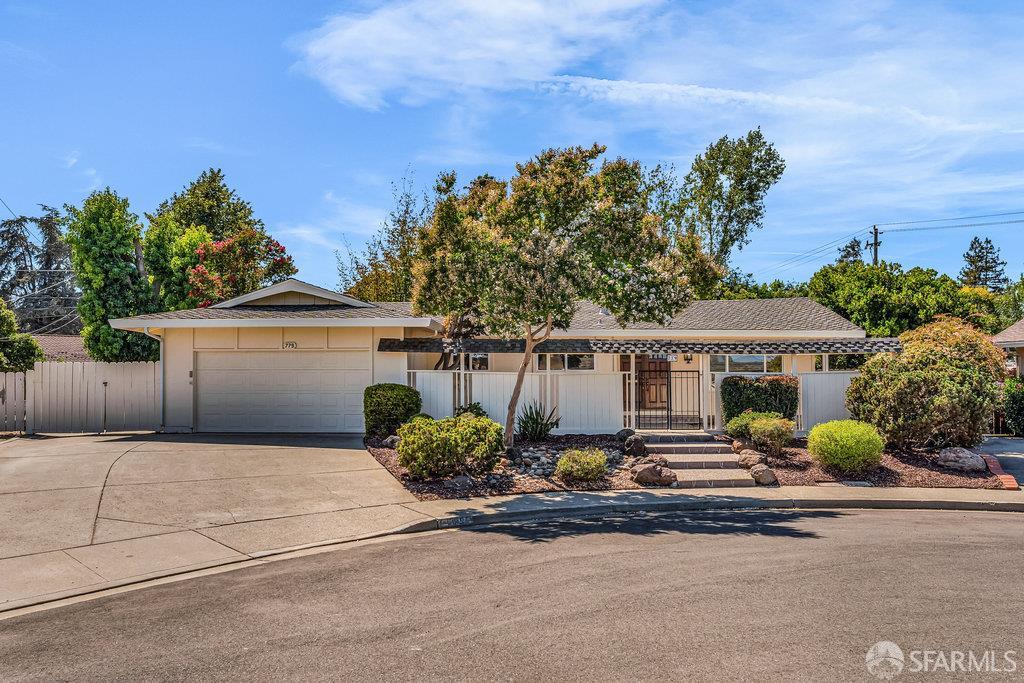 Detail Gallery Image 1 of 70 For 779 Montfield Pl, Concord,  CA 94518 - 3 Beds | 2 Baths