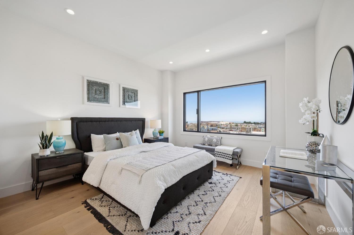 Detail Gallery Image 17 of 50 For 2015 16th Ave, San Francisco,  CA 94116 - 5 Beds | 4 Baths