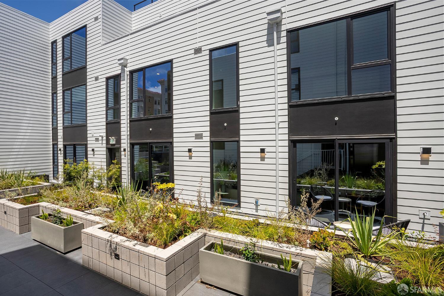 Detail Gallery Image 21 of 34 For 915 North Point St #H2,  San Francisco,  CA 94109 - 2 Beds | 2 Baths