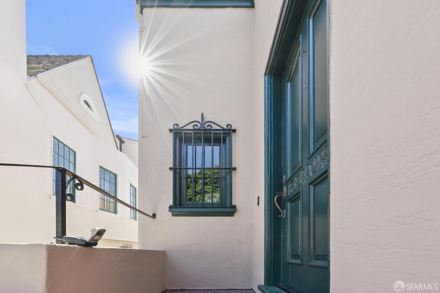 Detail Gallery Image 4 of 54 For 2 Marne Ave, San Francisco,  CA 94127 - 3 Beds | 1 Baths