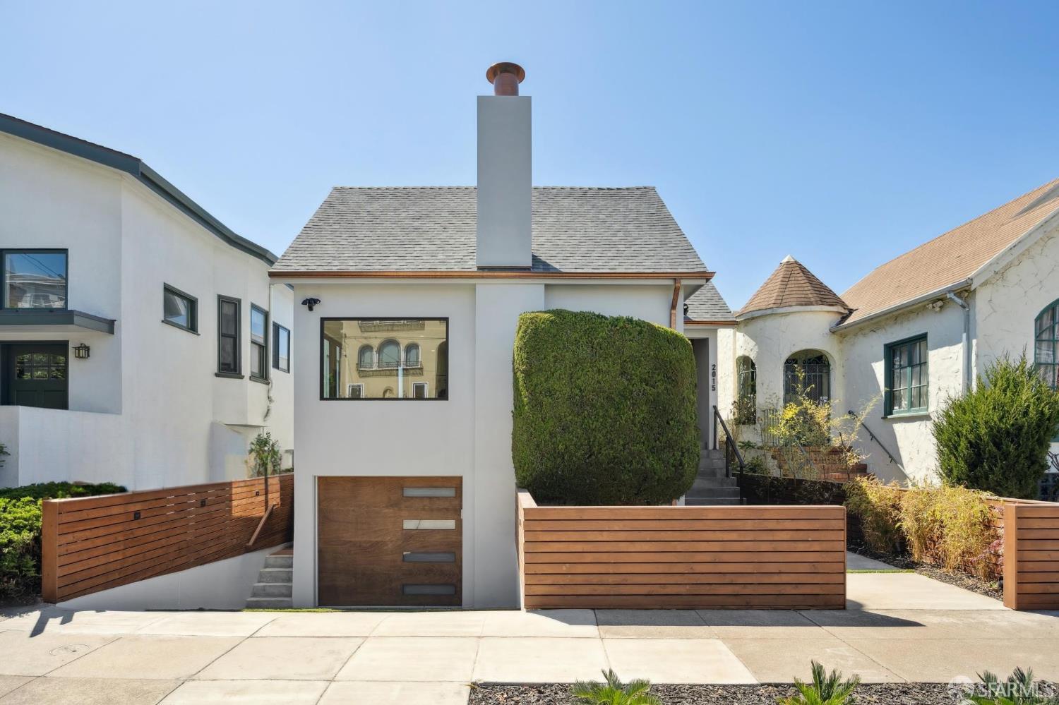 Detail Gallery Image 2 of 50 For 2015 16th Ave, San Francisco,  CA 94116 - 5 Beds | 4 Baths