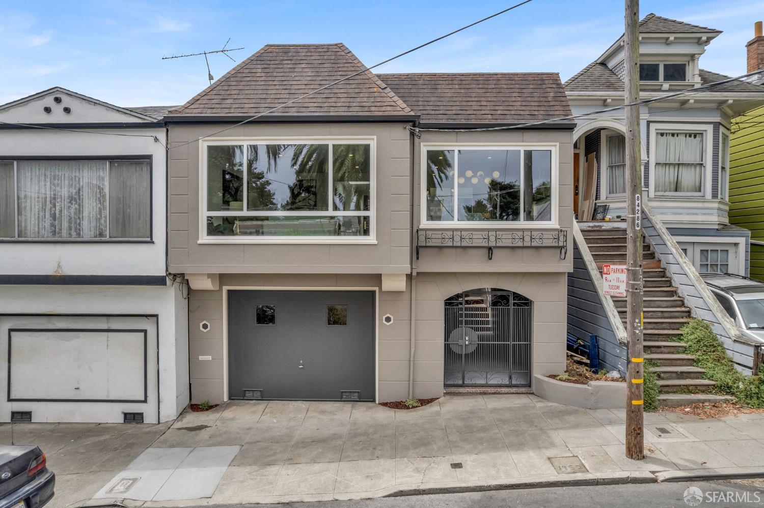 Detail Gallery Image 2 of 80 For 1739 Quesada Ave, San Francisco,  CA 94124 - 3 Beds | 2 Baths