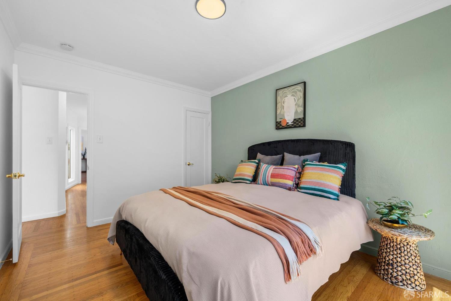 Detail Gallery Image 25 of 61 For 2925 Kirkham St, San Francisco,  CA 94122 - 2 Beds | 1 Baths