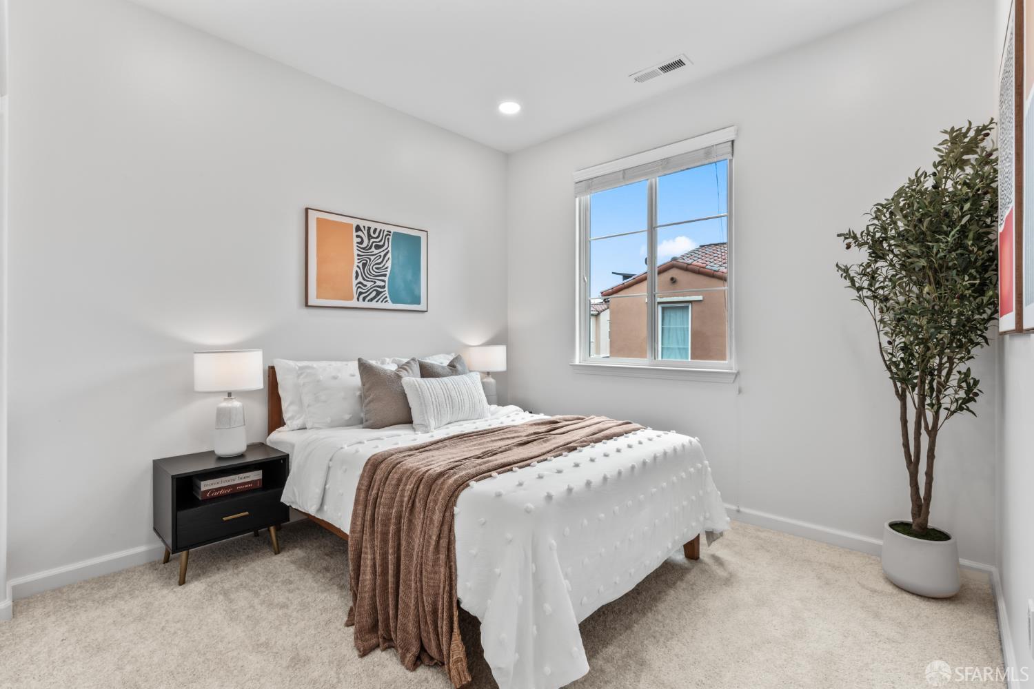 Detail Gallery Image 23 of 45 For 1231 Isabelle Cir, South San Francisco,  CA 94080 - 3 Beds | 2/1 Baths