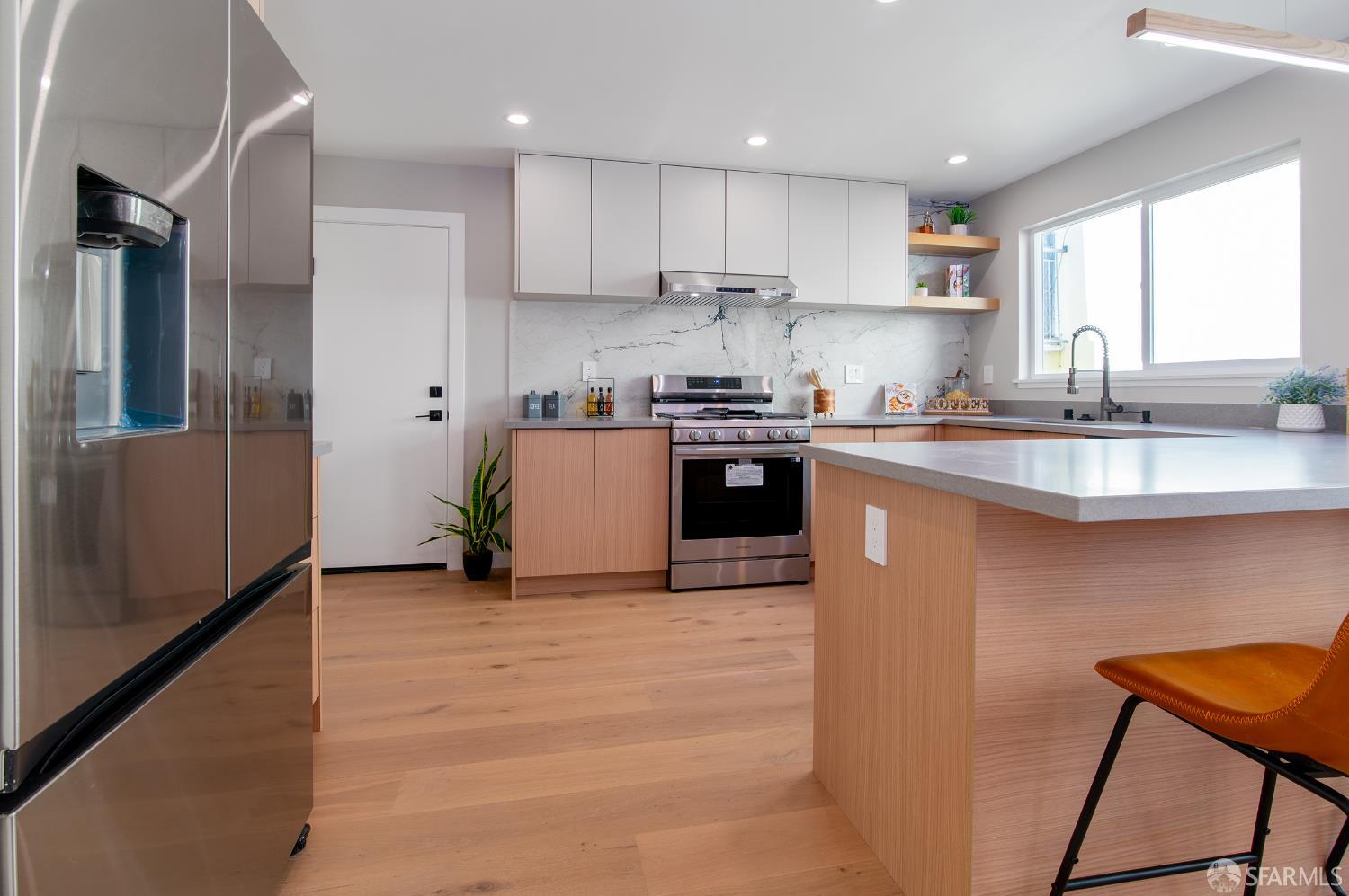 Detail Gallery Image 15 of 37 For 4336 Callan Blvd, Daly City,  CA 94015 - 3 Beds | 2/1 Baths