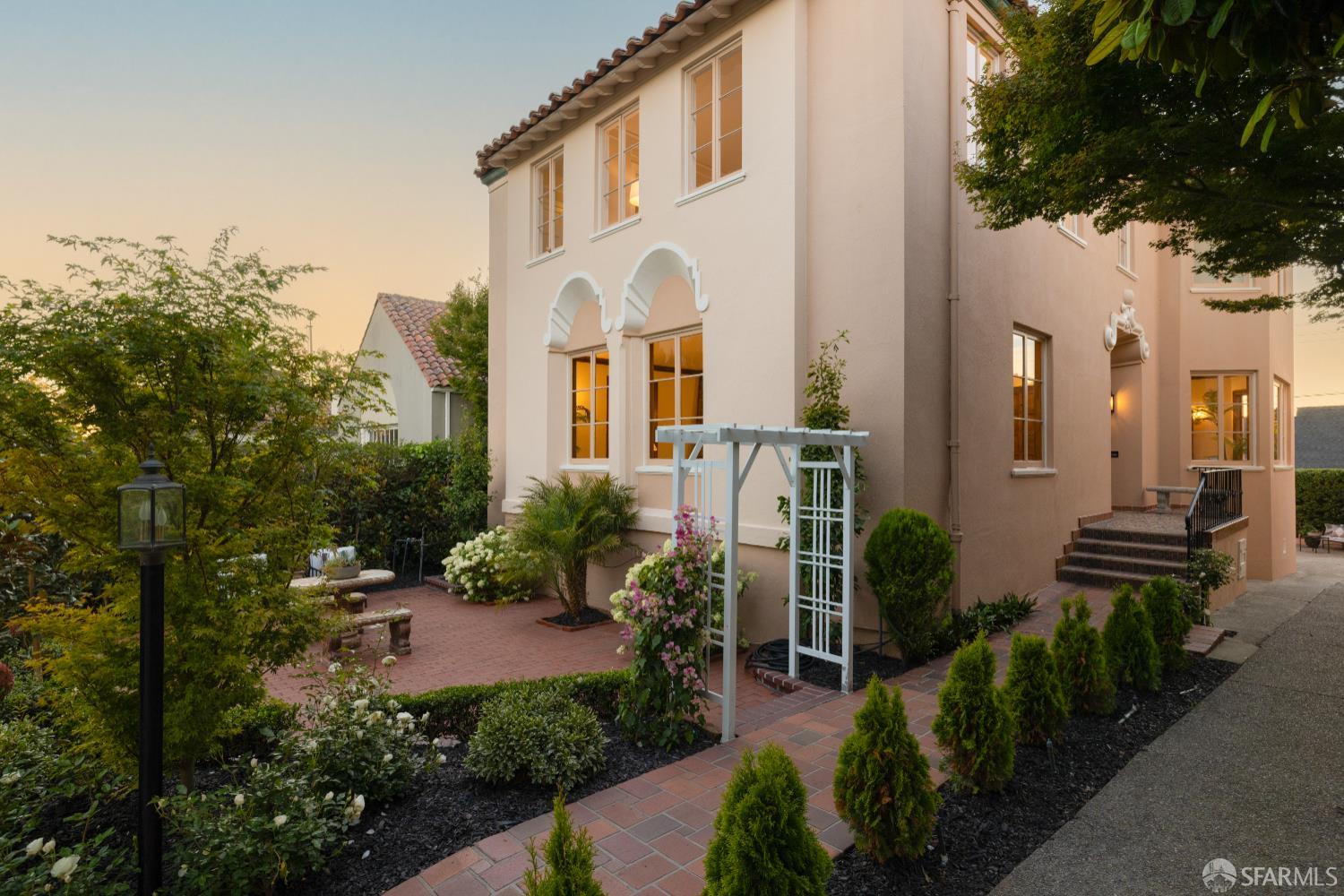 Detail Gallery Image 84 of 94 For 17 Santa Monica Way, San Francisco,  CA 94127 - 5 Beds | 3/1 Baths