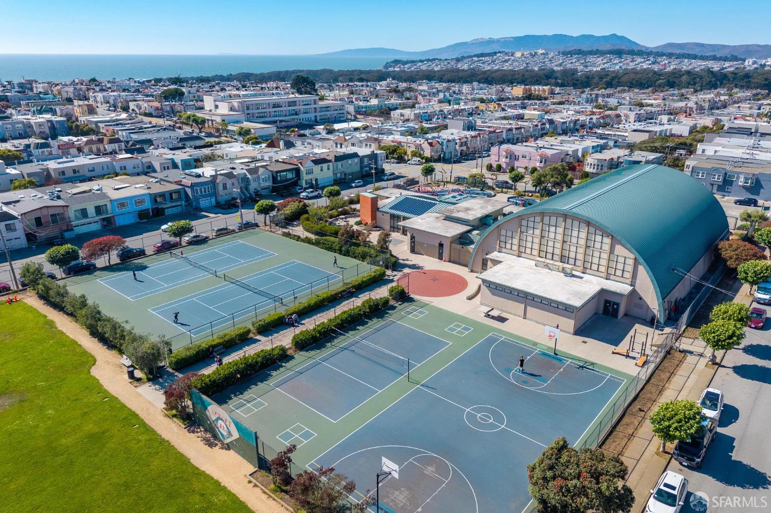 Detail Gallery Image 50 of 61 For 2925 Kirkham St, San Francisco,  CA 94122 - 2 Beds | 1 Baths