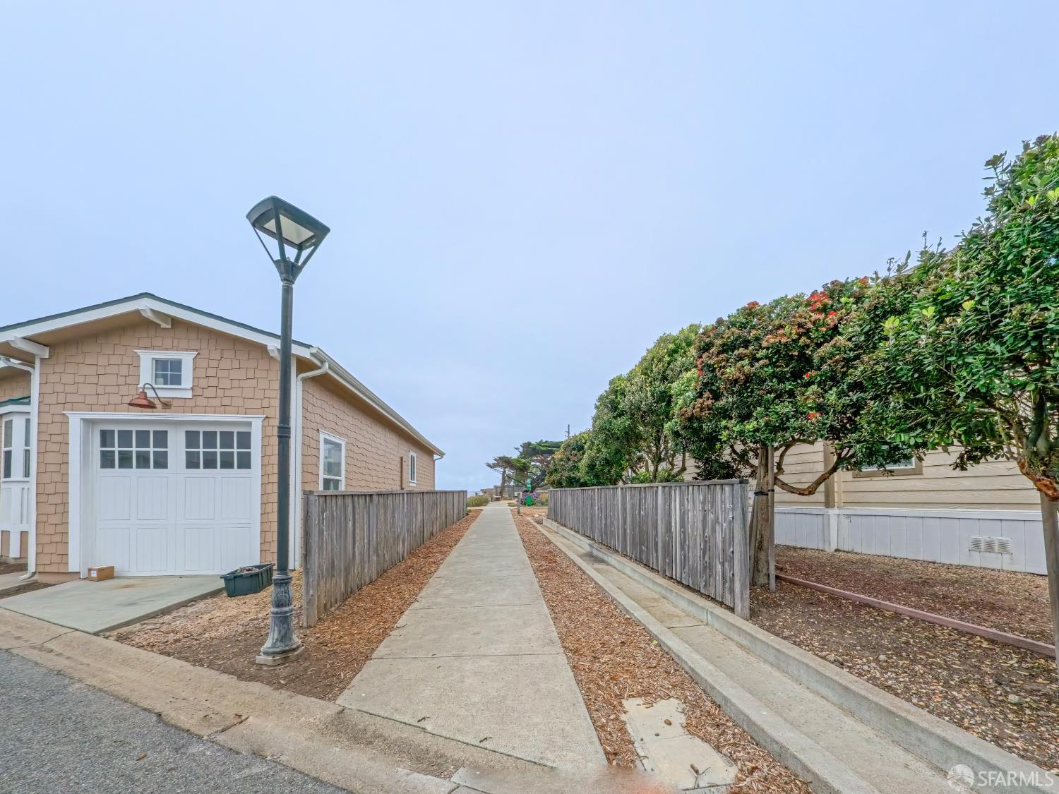 Detail Gallery Image 33 of 55 For 125 1st Ave, Pacifica,  CA 94044 - 1 Beds | 1 Baths