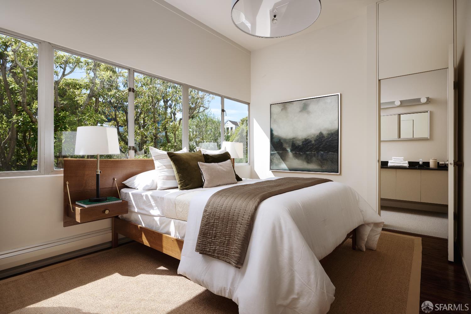 Detail Gallery Image 15 of 21 For 2600 Filbert St, San Francisco,  CA 94123 - 6 Beds | 5/1 Baths