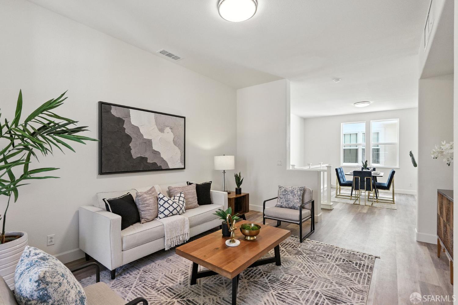 Photo #3: 425067237 Listing 