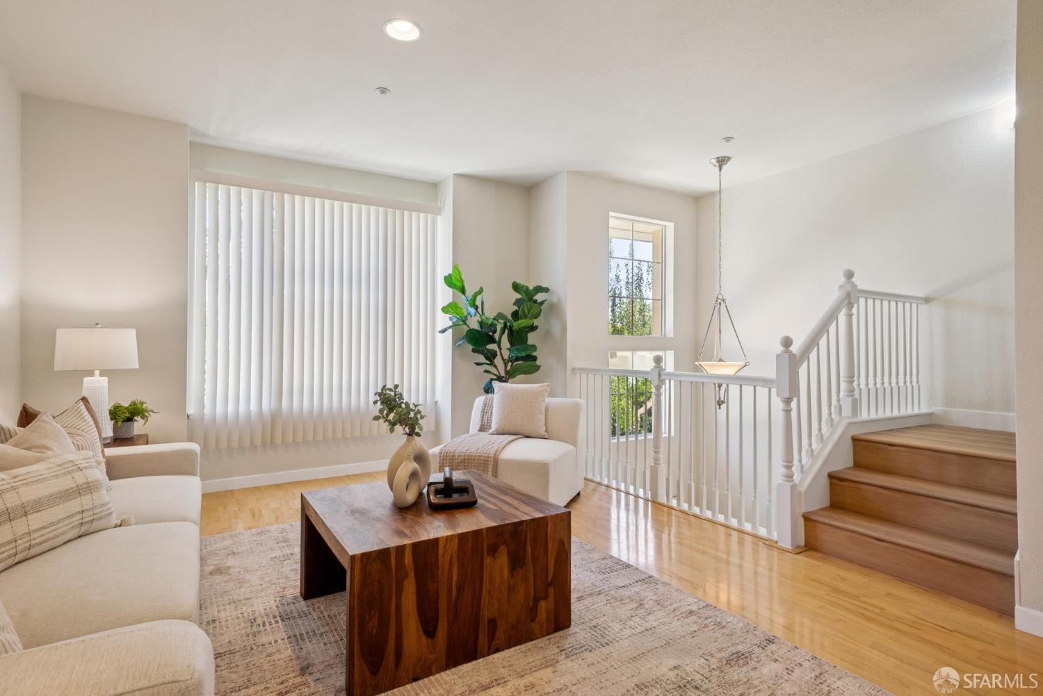 Detail Gallery Image 1 of 30 For 509 N 9th St, San Jose,  CA 95112 - 2 Beds | 2/1 Baths