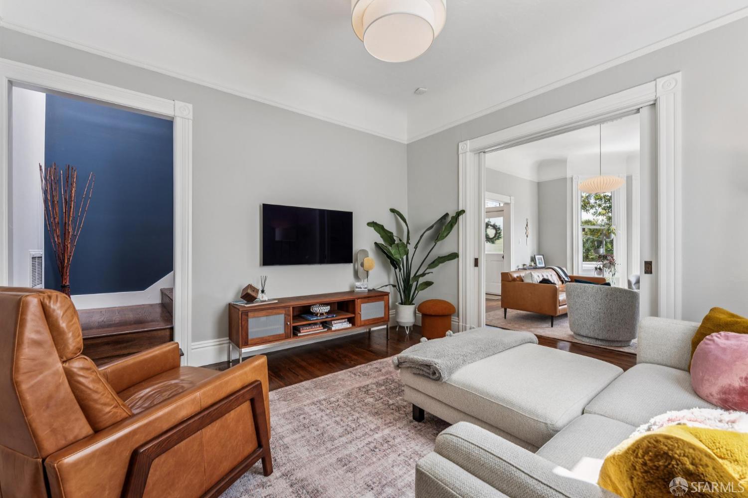 Photo #5: 425067244 Listing 