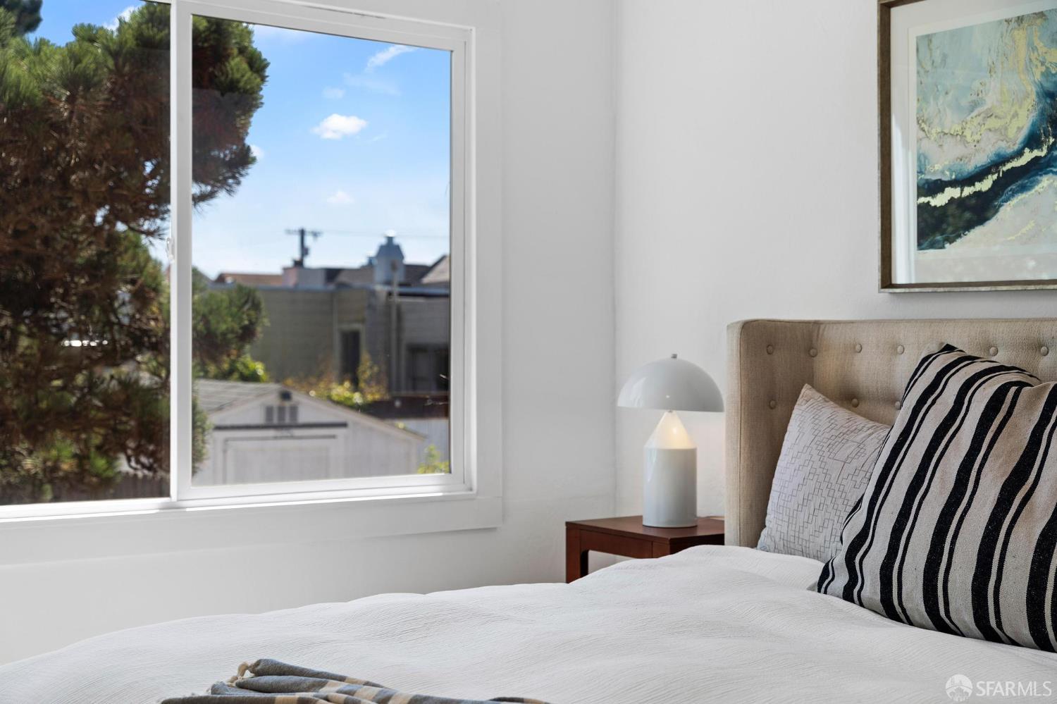 Detail Gallery Image 19 of 61 For 2925 Kirkham St, San Francisco,  CA 94122 - 2 Beds | 1 Baths