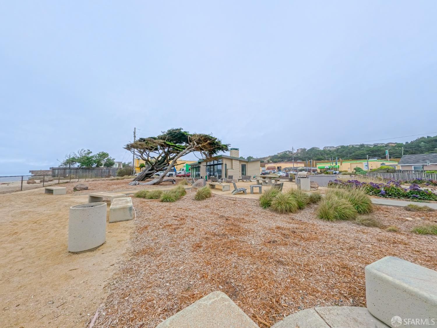 Detail Gallery Image 35 of 55 For 125 1st Ave, Pacifica,  CA 94044 - 1 Beds | 1 Baths
