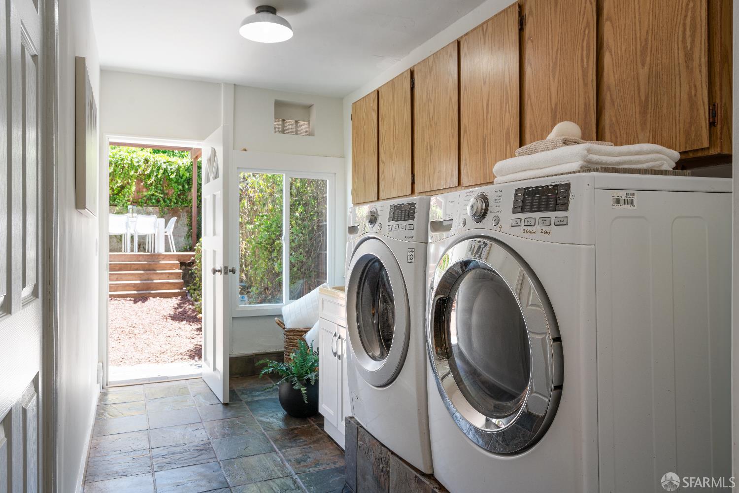 Detail Gallery Image 33 of 40 For 1325 Cayuga Ave, San Francisco,  CA 94112 - 2 Beds | 1 Baths