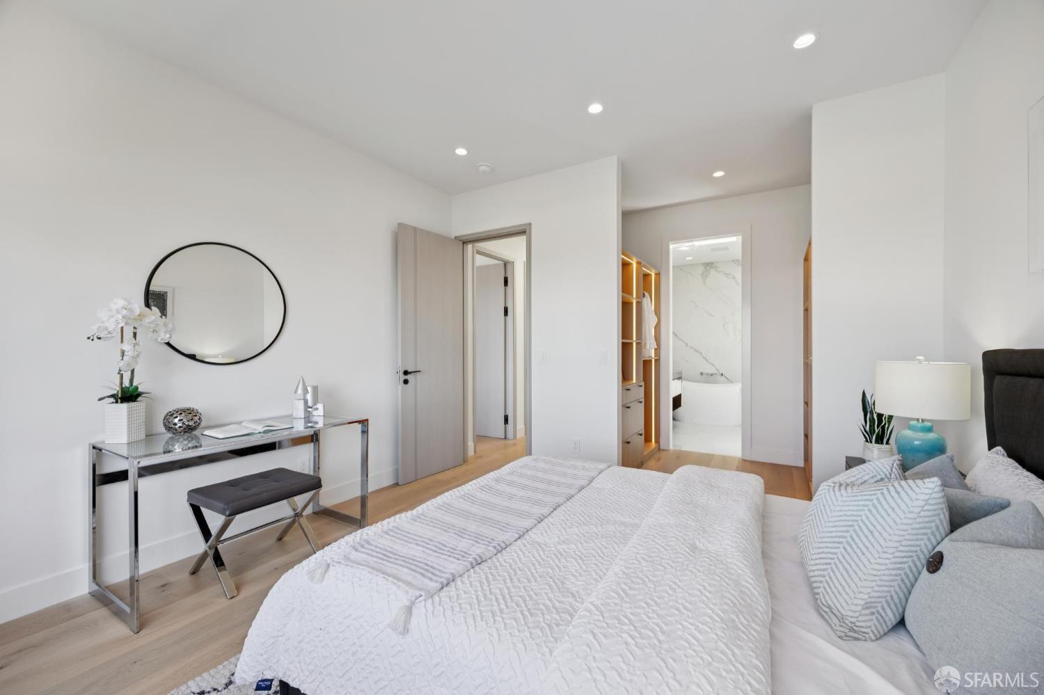 Detail Gallery Image 20 of 50 For 2015 16th Ave, San Francisco,  CA 94116 - 5 Beds | 4 Baths