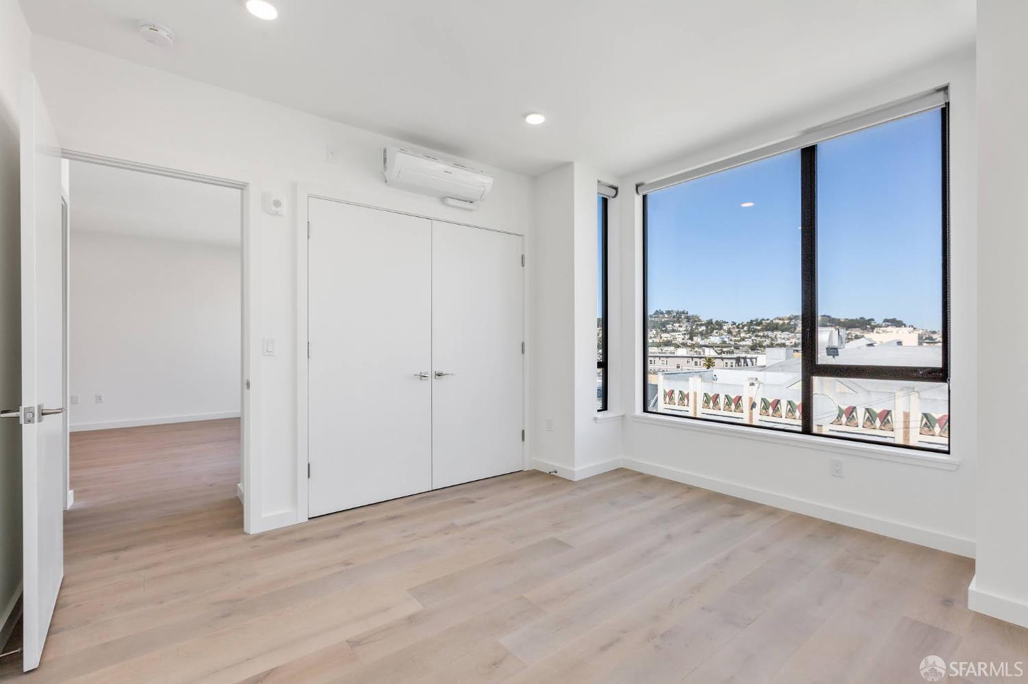 Photo #10: 425067218 Listing: Photo #10