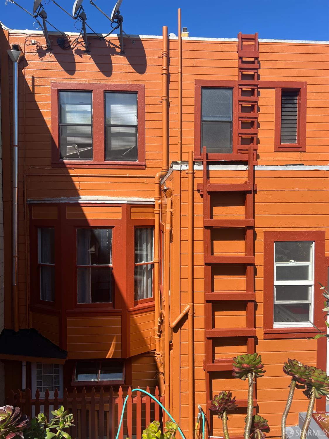Detail Gallery Image 21 of 30 For 1650 19th Ave, San Francisco,  CA 94122 - 3 Beds | 2/1 Baths