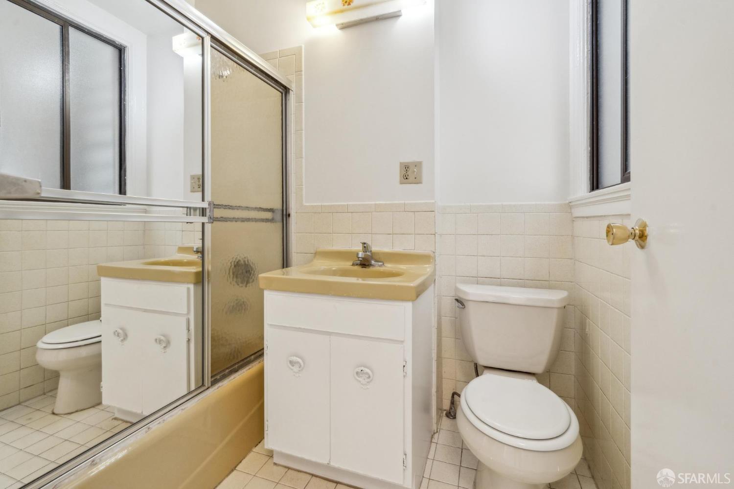 Detail Gallery Image 14 of 18 For 28 Sonoma St, San Francisco,  CA 94133 - – Beds | – Baths
