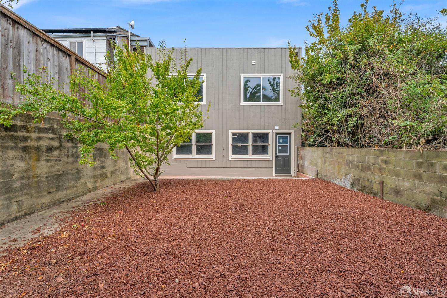 Detail Gallery Image 30 of 80 For 1739 Quesada Ave, San Francisco,  CA 94124 - 3 Beds | 2 Baths