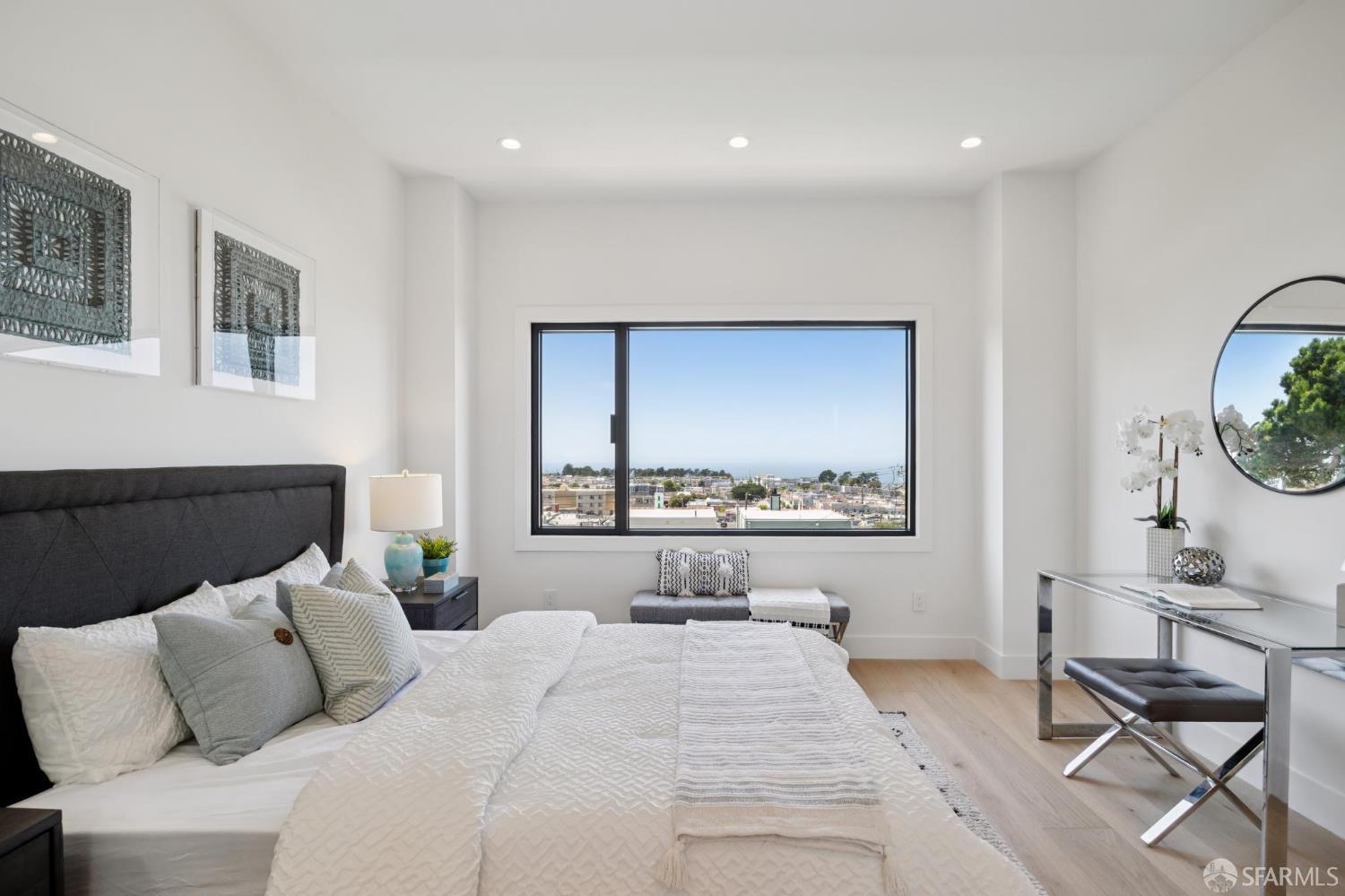 Detail Gallery Image 18 of 50 For 2015 16th Ave, San Francisco,  CA 94116 - 5 Beds | 4 Baths